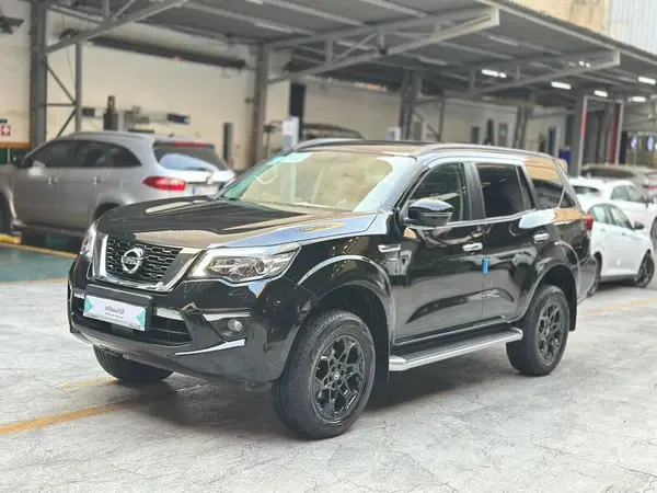 عکس نیسان ترا