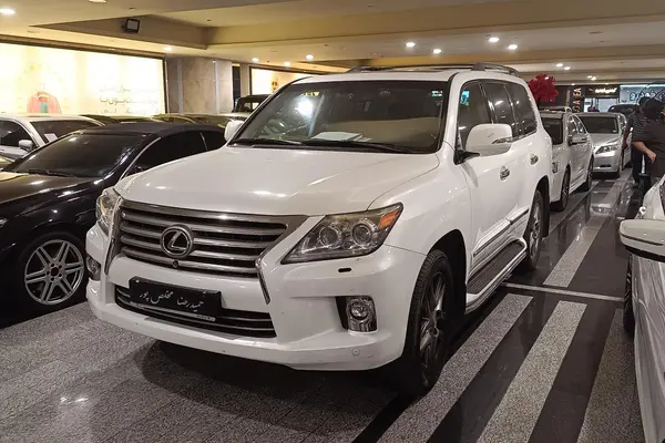 عکس لکسوس LX