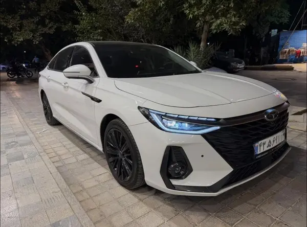 فونیکس آریزو 8 (Z8)