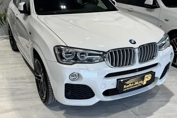بی ام و X4