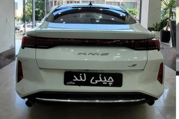 کی ام سی J7