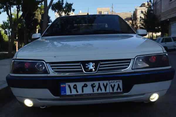 پژو 405