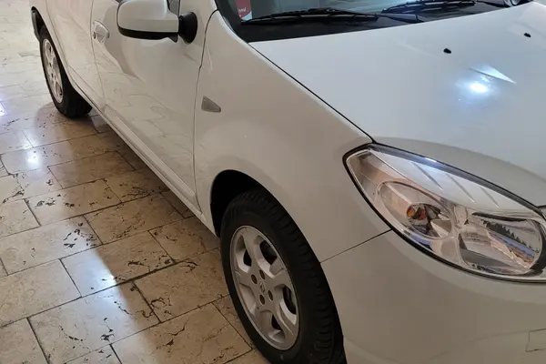رنو ساندرو