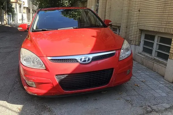 هیوندای i30