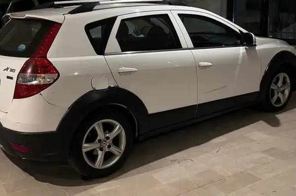 عکس دانگ فنگ H30 کراس