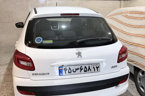پژو 207