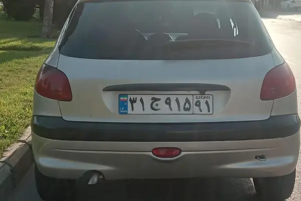 پژو 206