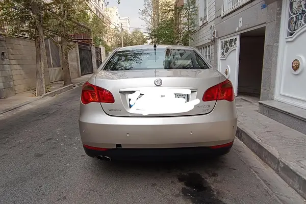 ام جی 550