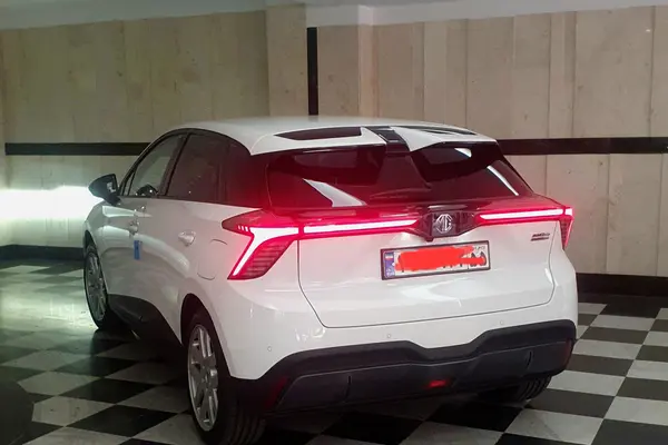 عکس ام جی 4ev
