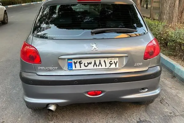 پژو 206