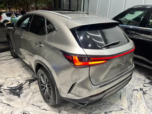 لکسوس NX هیبرید
