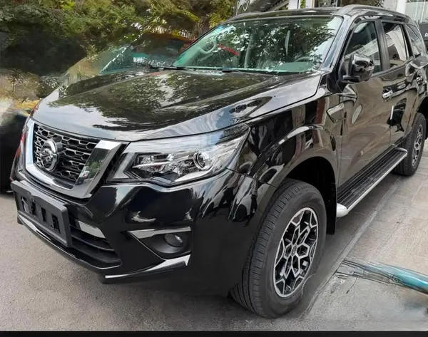 نیسان ترا