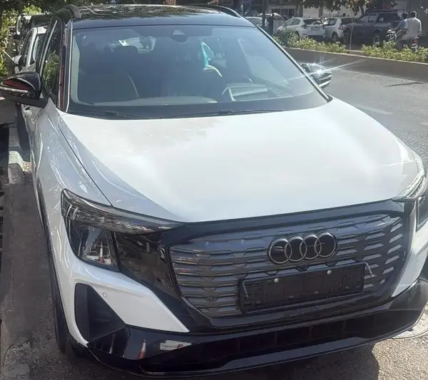 عکس آئودی Q5 e-tron