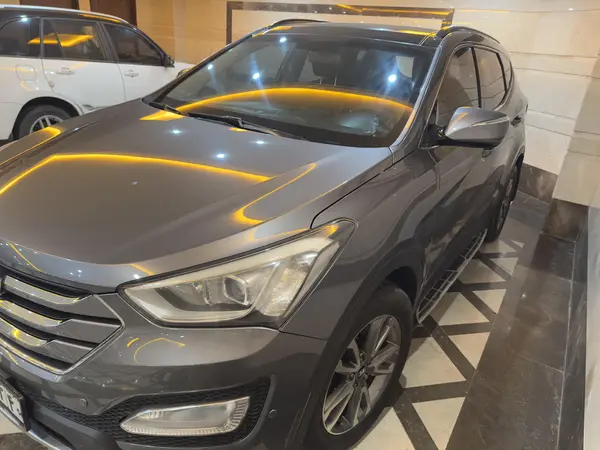 عکس هیوندای سانتافه