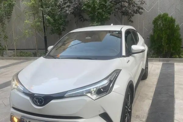 عکس تویوتا C-HR هیبرید