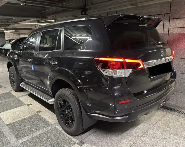 عکس نیسان ترا