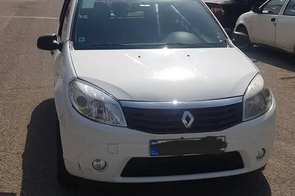 رنو ساندرو