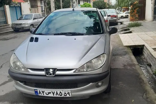 پژو 206