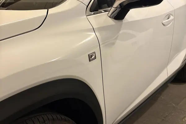 عکس لکسوس NX هیبرید