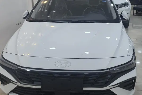 هیوندای النترا