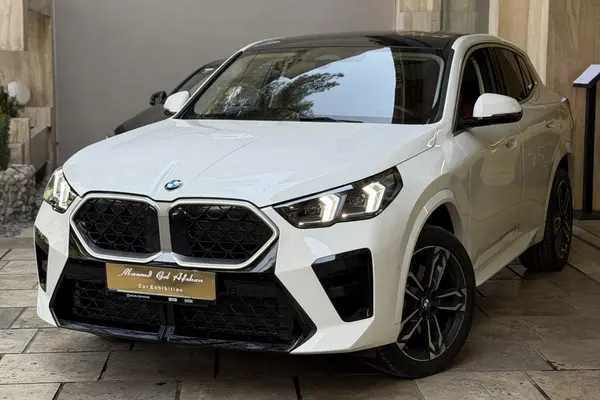 بی ام و X2