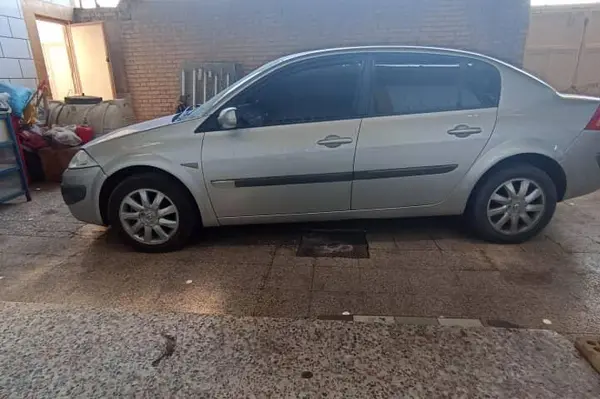 رنو مگان (وارداتی)