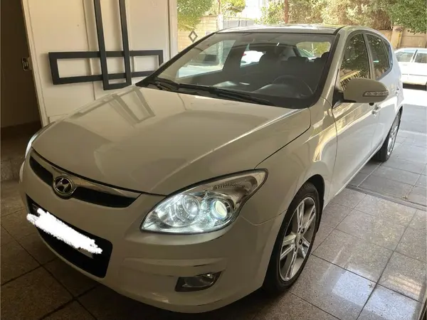 هیوندای i30