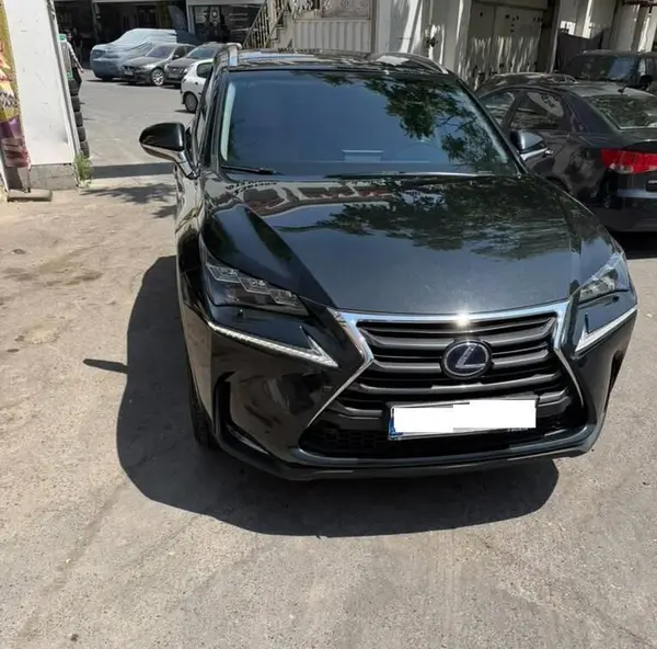 عکس لکسوس NX هیبرید
