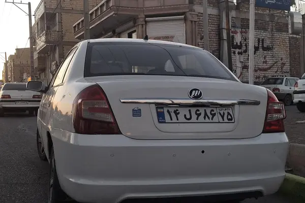 عکس لیفان 520i