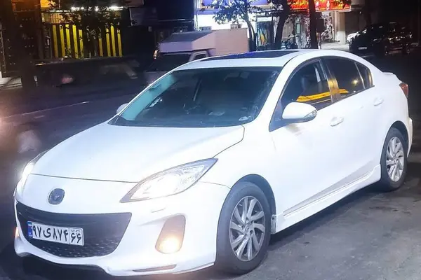 عکس مزدا 3 نیو صندوق دار