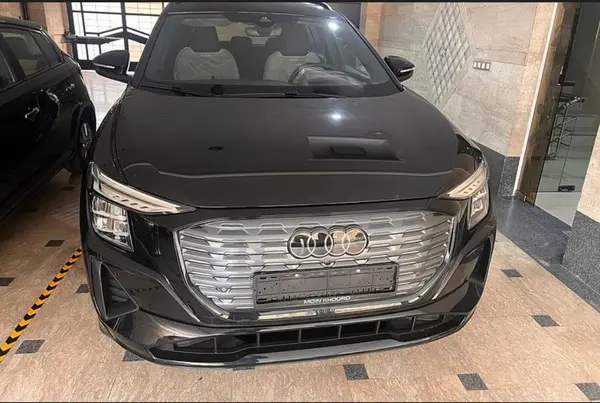 آئودی Q5 e-tron