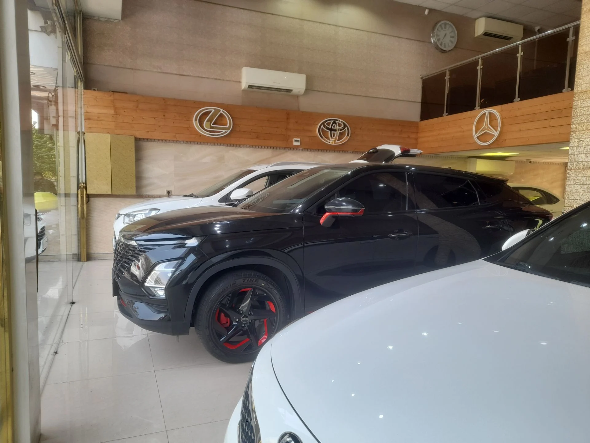 معرفی نمایشگاه اتو نیکرو