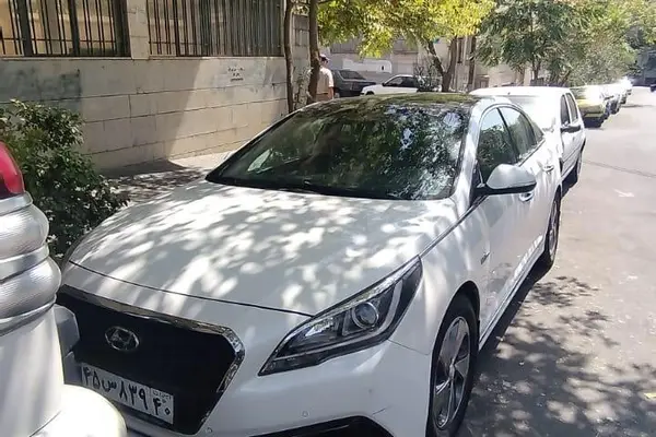 هیوندای سوناتا هیبرید