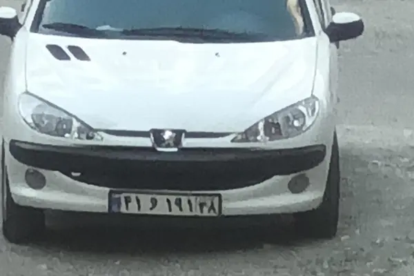 پژو 206