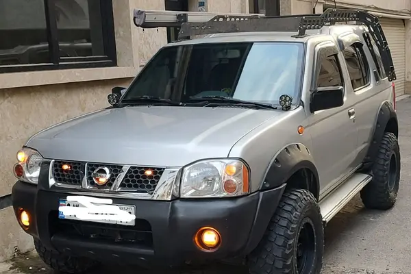 نیسان رونیز