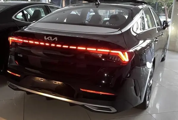 عکس کیا K5