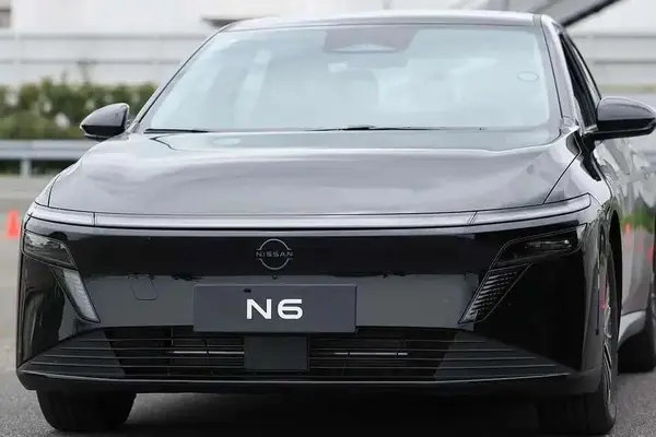 نیسان N6