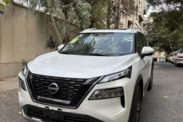 عکس نیسان ایکس تریل e-POWER