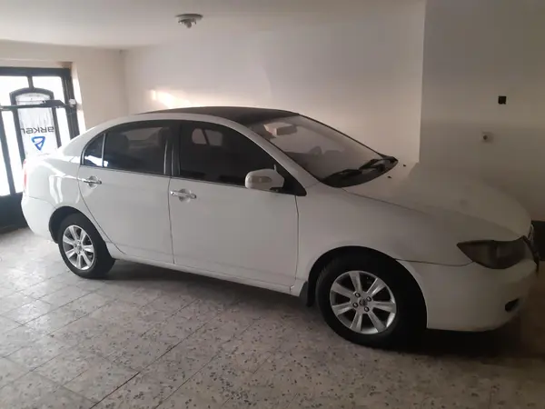 عکس لیفان 620