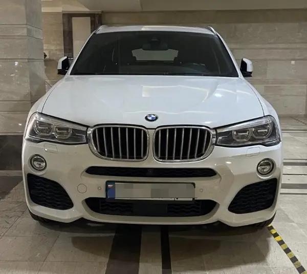 بی ام و X4