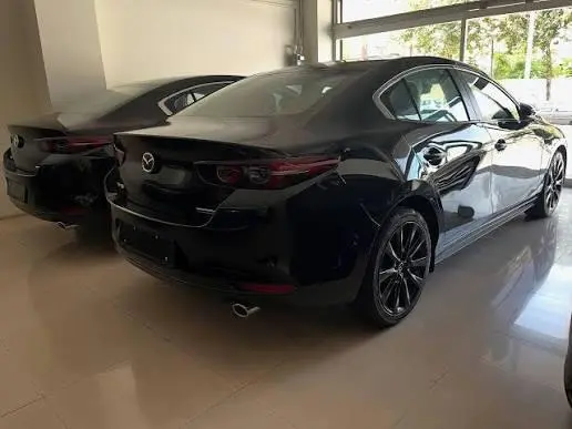 عکس مزدا 3 وارداتی