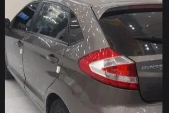ام وی ام 315هاچ بک