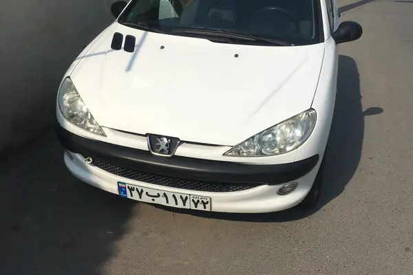 پژو 206