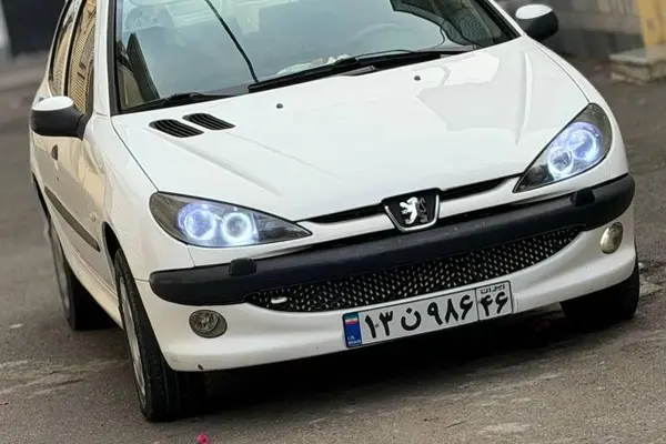 پژو 206