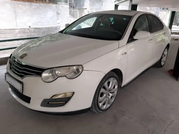 عکس ام جی 550