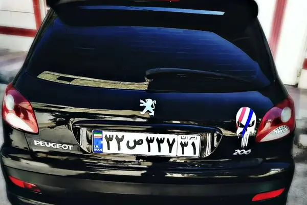 پژو 206