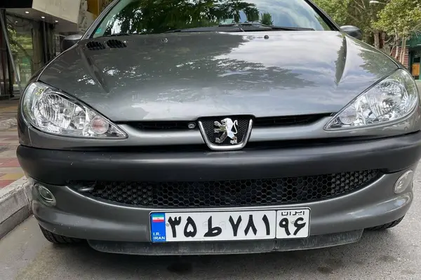 پژو 206