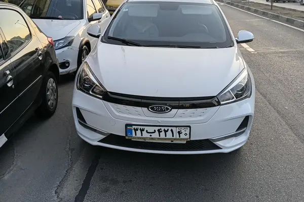ام وی ام آریزو 5ev