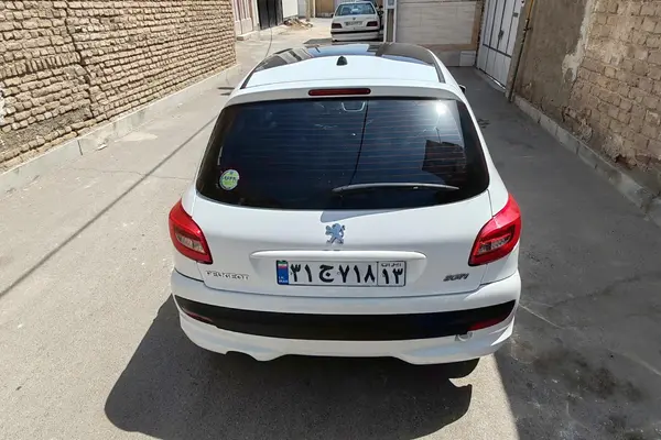 پژو 207