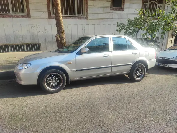 عکس مزدا 323